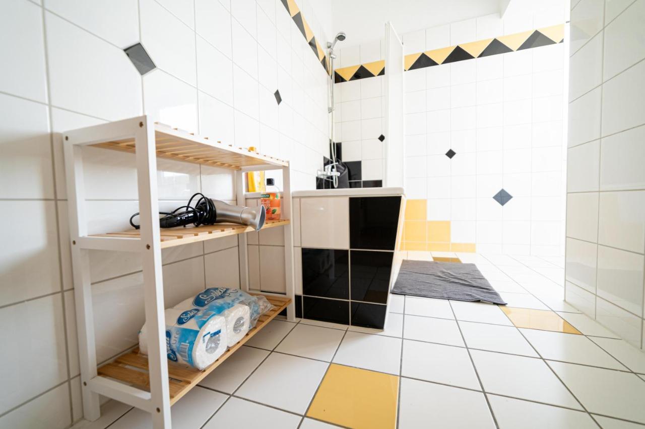 Fullhouse - Zwickau - R85 Apartments - Parking - 3 Beds - Nespresso ภายนอก รูปภาพ